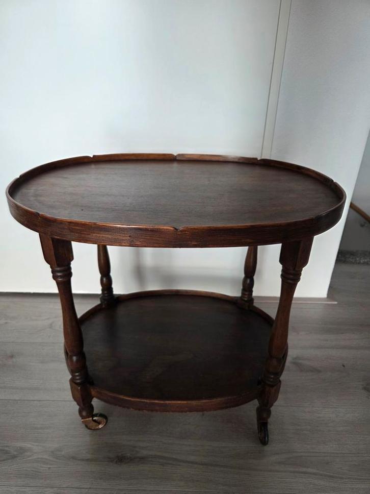 Oude vintage theetafel, Huis en Inrichting, Tafels | Bijzettafels, Gebruikt, Rechthoekig, 60 cm of meer, Ophalen of Verzenden