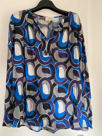 Cartoon Blouse maat 42/44 beschikbaar voor biedingen