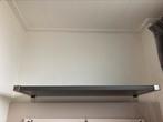 GRATIS Opbergplank IKEA Bergshult met ophangsysteem Granhult, Huis en Inrichting, Woonaccessoires | Wandplanken en Boekenplanken