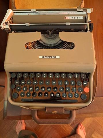 Olivetta type machine lettero  22 beschikbaar voor biedingen