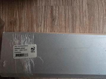 12 plinten 14x120x2400mm - Nieuw in verpakking beschikbaar voor biedingen