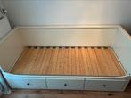 Ikea Hemnes bedbank eventueel met 2 bijna nieuwe matrassen, Huis en Inrichting, Slaapkamer | Bedden, Ophalen, Wit, Tweepersoons