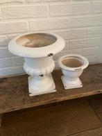 Twee vintage witte bloempotten, Ophalen, Gebruikt, Wit, Aardewerk of Porselein