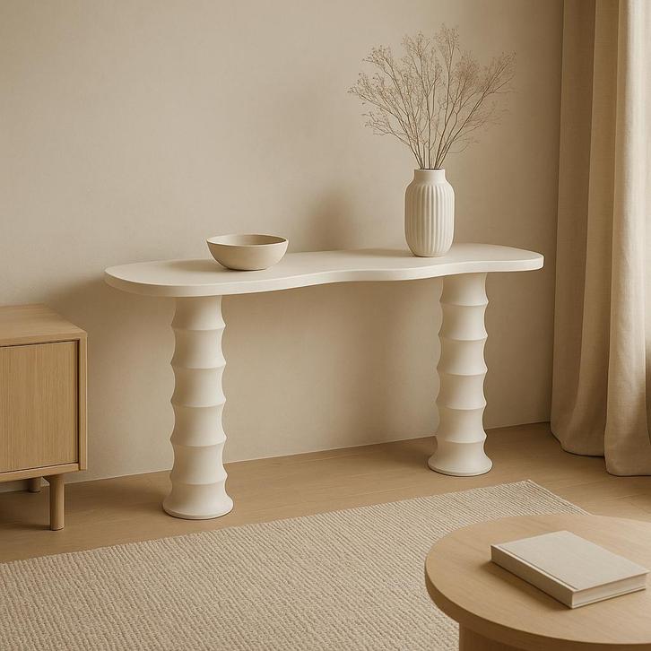 Side table organische vorm beige, Huis en Inrichting, Tafels | Sidetables, Nieuw, 25 tot 50 cm, 100 tot 150 cm, Overige vormen