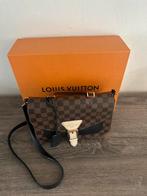 Louis Vuitton Damier Ebene Beaumarchais schoudertas, Sieraden, Tassen en Uiterlijk, Tassen | Damestassen, Ophalen of Verzenden
