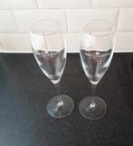 MOET & CHANDON glazen, 2 stuks, 22 cm hoog, Ophalen of Verzenden, Zo goed als nieuw, Borrel- of Shotglas