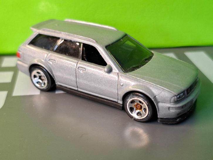 Hotwheels - 1994 Audi Avant RS2 [zilver] 1/60, Hobby en Vrije tijd, Modelauto's | Overige schalen, Gebruikt, Auto, Ophalen of Verzenden