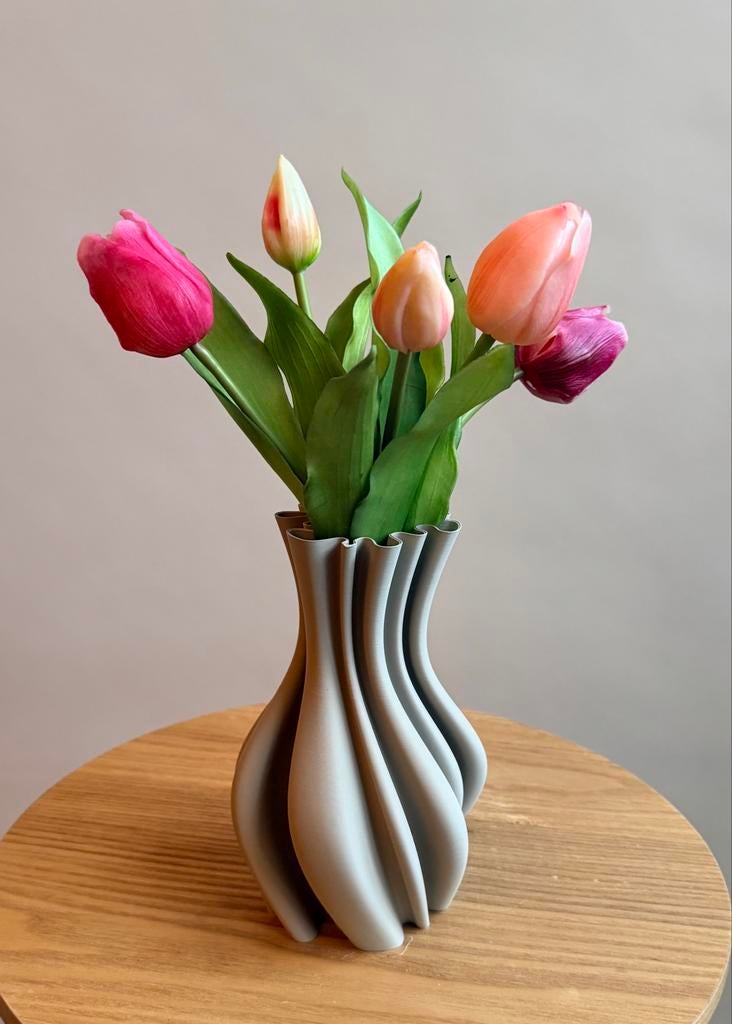 Kunsttulpen in 3D geprint vaasje - Uniek!, Kunststof, Overige kleuren, Nieuw, Ophalen of Verzenden