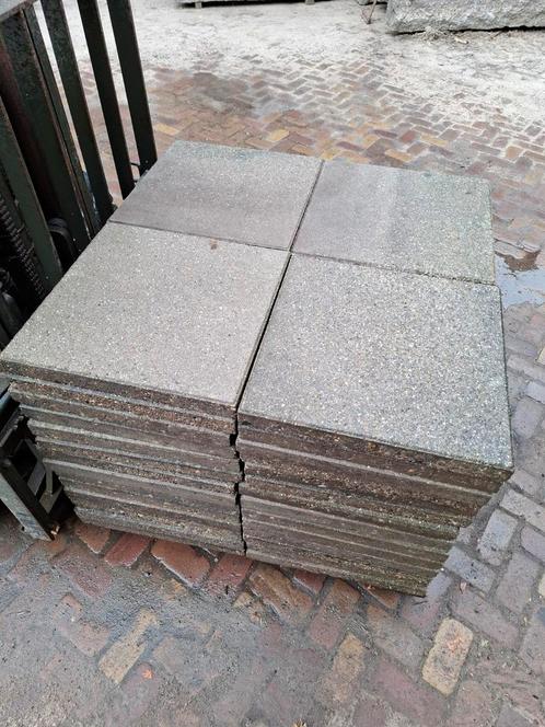 42m² 50x50 vlakke beton tegel, gebruikt, op pallet, Tuin en Terras, Tegels en Klinkers, Gebruikt, Terrastegels, Beton, 10 m² of meer