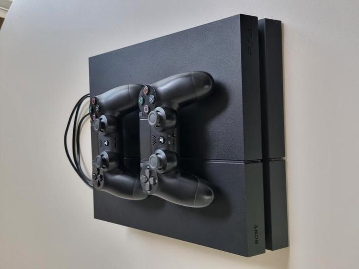 Playstation 4 + 2 controllers - 1TB CUH-1216b, Spelcomputers en Games, Spelcomputers | Sony PlayStation 4, Zo goed als nieuw, Original