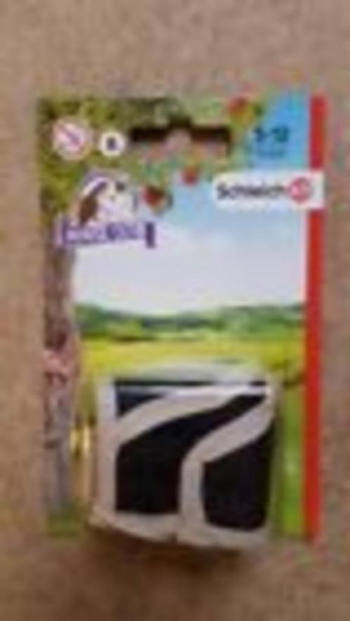 Schleich 42206 deken en tuig, Verzamelen, Dierenverzamelingen, Nieuw, Beeldje of Figuurtje, Paard, Ophalen of Verzenden