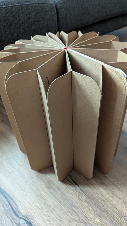Small stand or stool, Huis en Inrichting, Woonaccessoires | Overige, Gebruikt, Ophalen of Verzenden