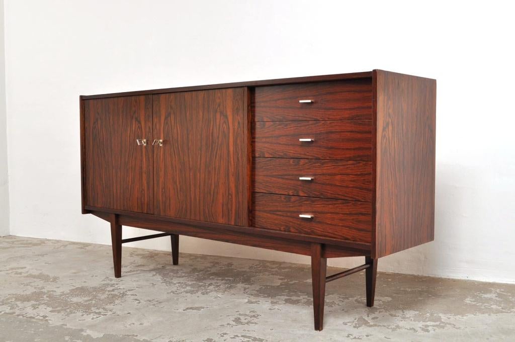 Vintage palissander lowboard dressoir tv-meubel jaren 60, Ophalen of Verzenden, Gebruikt, 25 tot 50 cm, 150 tot 200 cm