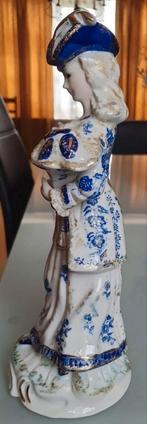 Oude meissen prachtige Hand gedecoreerd chique dame., Antiek en Kunst, Verzenden