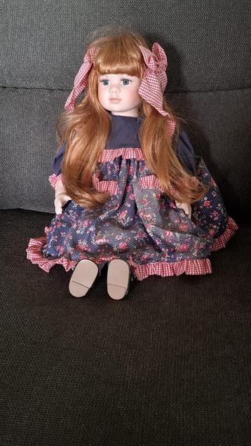 Vintage pop porselein nieuwstaat beschikbaar voor biedingen