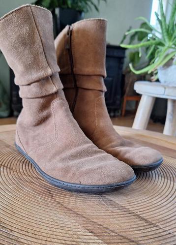Barefoot laarsjes Groundies beschikbaar voor biedingen