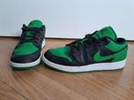 Air Jordan 1 Low ' Lucky Green' - maat 40, Kleding | Heren, Schoenen, Overige kleuren, Ophalen of Verzenden, Sneakers of Gympen
