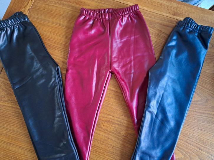 3 warme gevoerde leggings nep leer mt.128 in één koop., Kinderen en Baby's, Kinderkleding | Maat 128, Nieuw, Meisje, Broek, Ophalen of Verzenden