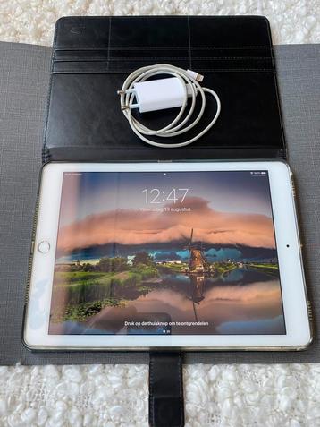 Ipad Air 2e generatie Wifi 128 GB beschikbaar voor biedingen