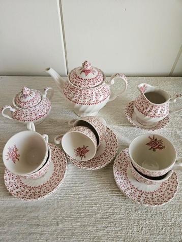 Johnson Bros Rose Bouquet Theeservies beschikbaar voor biedingen