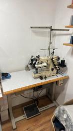 Yamato triko boven/onderdek machine, Hobby en Vrije tijd, Naaimachines en Toebehoren, Ophalen of Verzenden, Gebruikt, Lockmachine