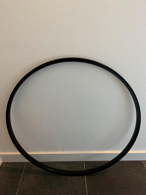 Zwarte velg Araya VX-300 (700C, 28 inch) 5 stuks nog, Fietsen en Brommers, Fietsonderdelen, Nieuw, Algemeen, Wiel, Ophalen of Verzenden