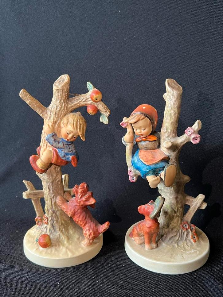 Hummel Beeldjes 56A & 56B, Antiek en Kunst, Antiek | Keramiek en Aardewerk, Ophalen of Verzenden