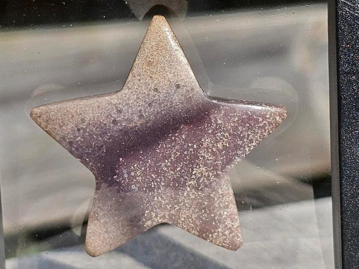 Mooi druifagaat sterretje, Verzamelen, Mineralen en Fossielen, Mineraal, Ophalen of Verzenden