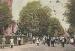 JV544B Wormerveer Marktstraat en personen in het straatbeeld, Gelopen, Noord-Holland, Voor 1920, Verzenden