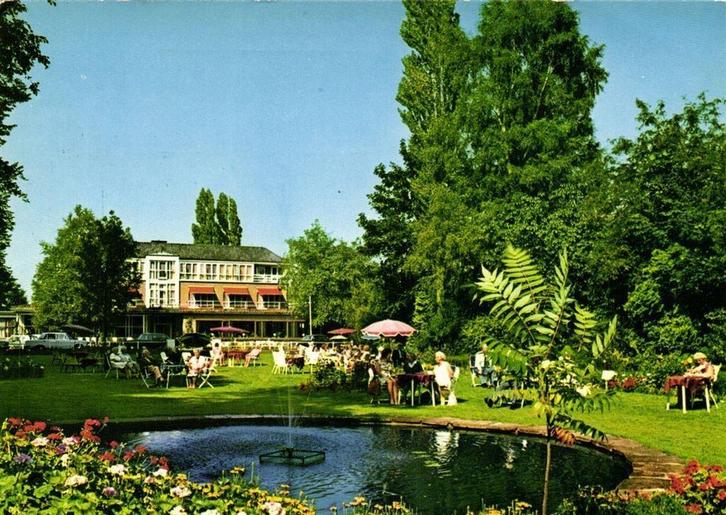 Hotel en Rest. t Hof van Gelre, Lochem - volk tuin - 1979 ge, Verzamelen, Ansichtkaarten | Nederland, Gelopen, Gelderland, 1960 tot 1980