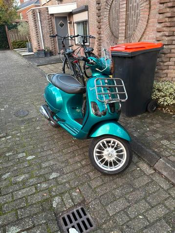 Vespa 125 skr 2 takt beschikbaar voor biedingen