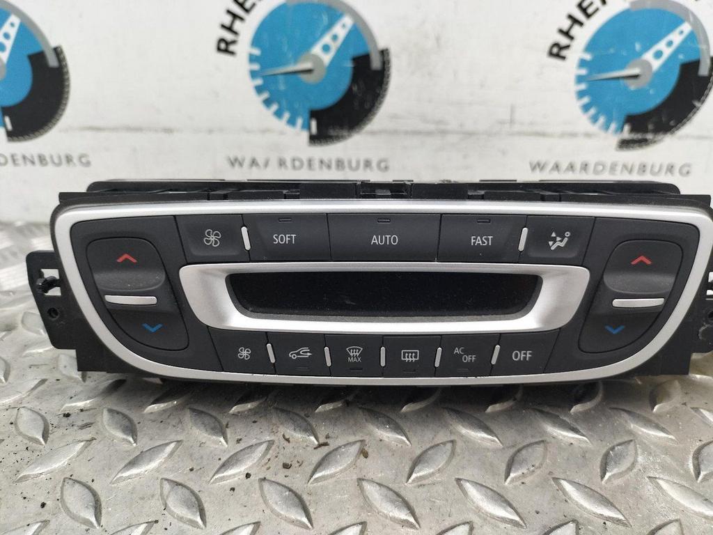 RENAULT SCENIC 1.2 TCe Bose  KACHEL BEDIENINGSPANEEL 2014, Ophalen of Verzenden, Gebruikt, Stiba lid