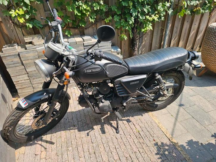 Hanway Raw 50 schakelbrommer, Fietsen en Brommers, Brommers | Overige merken, Zo goed als nieuw, Maximaal 45 km/u, Ophalen