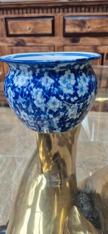 Blauw Wit Porseleinen Bloempot Vintage beschikbaar voor biedingen