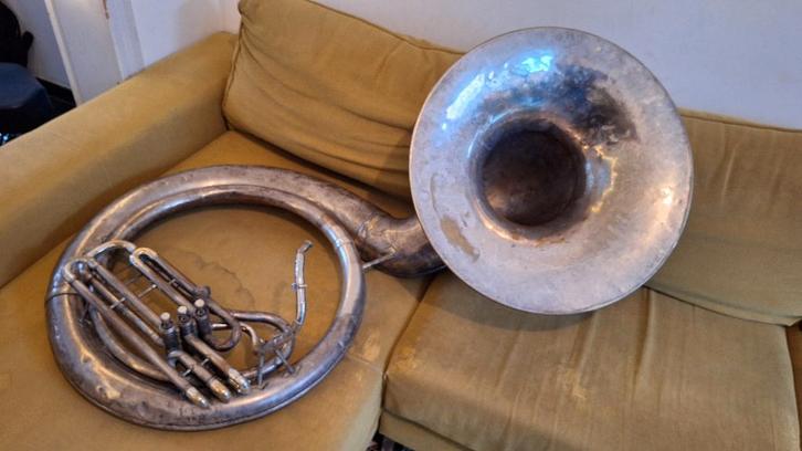 Frank Holton BBb sousafoon, Muziek en Instrumenten, Blaasinstrumenten | Tuba's, Gebruikt, Overige typen, Ophalen