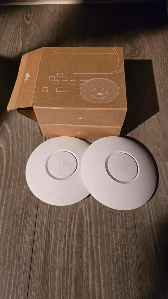 Ubiquiti UniFi 6 Lite Access Point, Computers en Software, Accesspoints, Gebruikt, Ophalen of Verzenden
