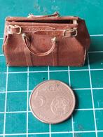 Dokterstas, schaal 1op12. Poppenhuis UNICUM., Ophalen of Verzenden, Nieuw, Poppenhuis