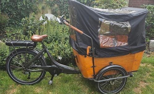 Bakfiets van Vogue, Fietsen en Brommers, Fietsen | Bakfietsen, Gebruikt, Overige merken, 4 kinderen of meer, Huif, Ophalen