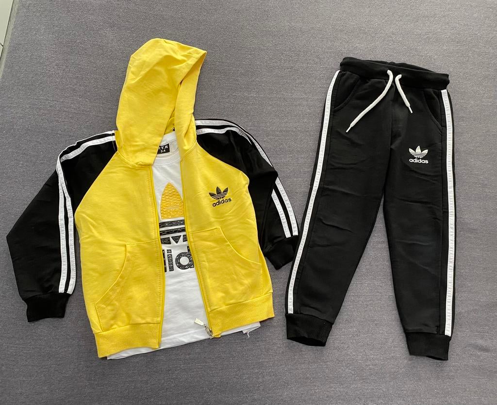 Jongens sportset maat 110-116, Kinderen en Baby's, Kinderkleding | Maat 110, Ophalen, Zo goed als nieuw, Jongen