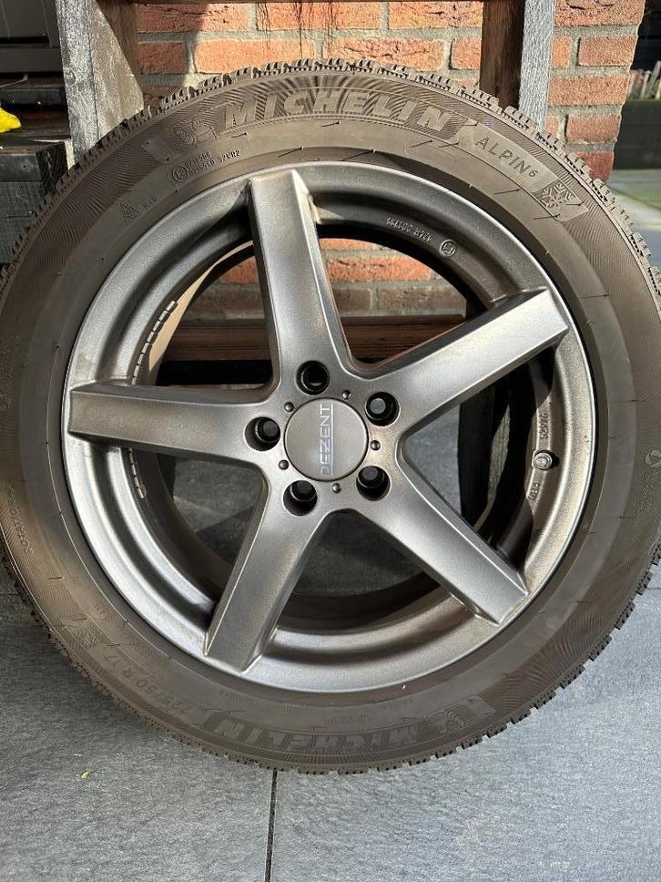 TE KOOP winterband met velg, Auto-onderdelen, Banden en Velgen, Banden en Velgen, Winterbanden, 17 inch, 225 mm, Personenwagen