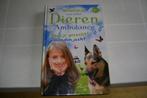 omnibus 8+baasje gezocht en dieren ambulanche jenny oldfield, Boeken, Kinderboeken | Jeugd | onder 10 jaar, Ophalen of Verzenden