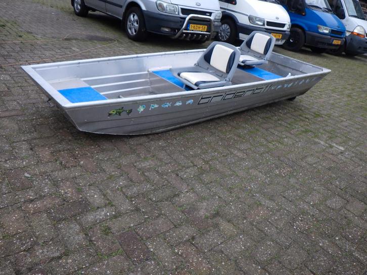 mooi alumium visbootje, Watersport en Boten, Rubberboten, Zo goed als nieuw, Overige merken, Aluminium, Minder dan 70 pk, Benzine