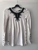 Witte top met zwarte mouwen en aparte kanten bovenkant mt M, Maat 38/40 (M), Supertrash, Verzenden, Zwart