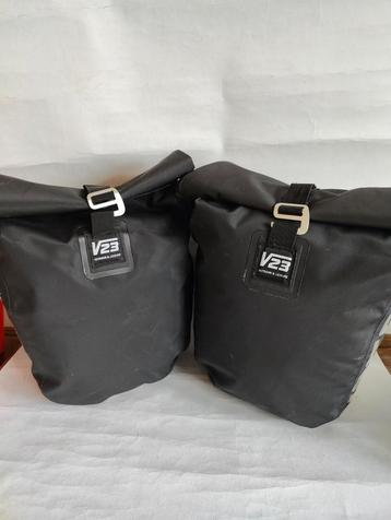 VASAD - All weather Fietstas -Waterafstotend - Zwart beschikbaar voor biedingen