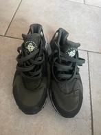 Nike Air Huarache Sneakers - Gedragen maat 39, Ophalen of Verzenden, Gedragen, Zwart, Sneakers of Gympen