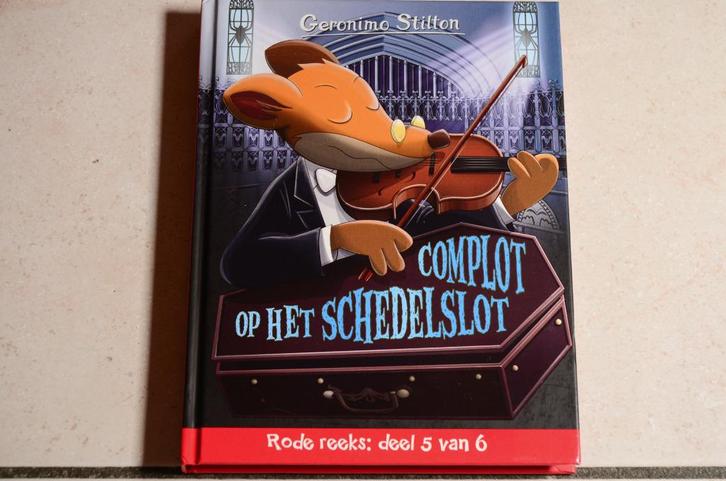 Complot op het Schedelslot / Geronimo Stilton dl 5 NIEUW , Boeken, Kinderboeken | Jeugd | onder 10 jaar, Nieuw, Fictie algemeen
