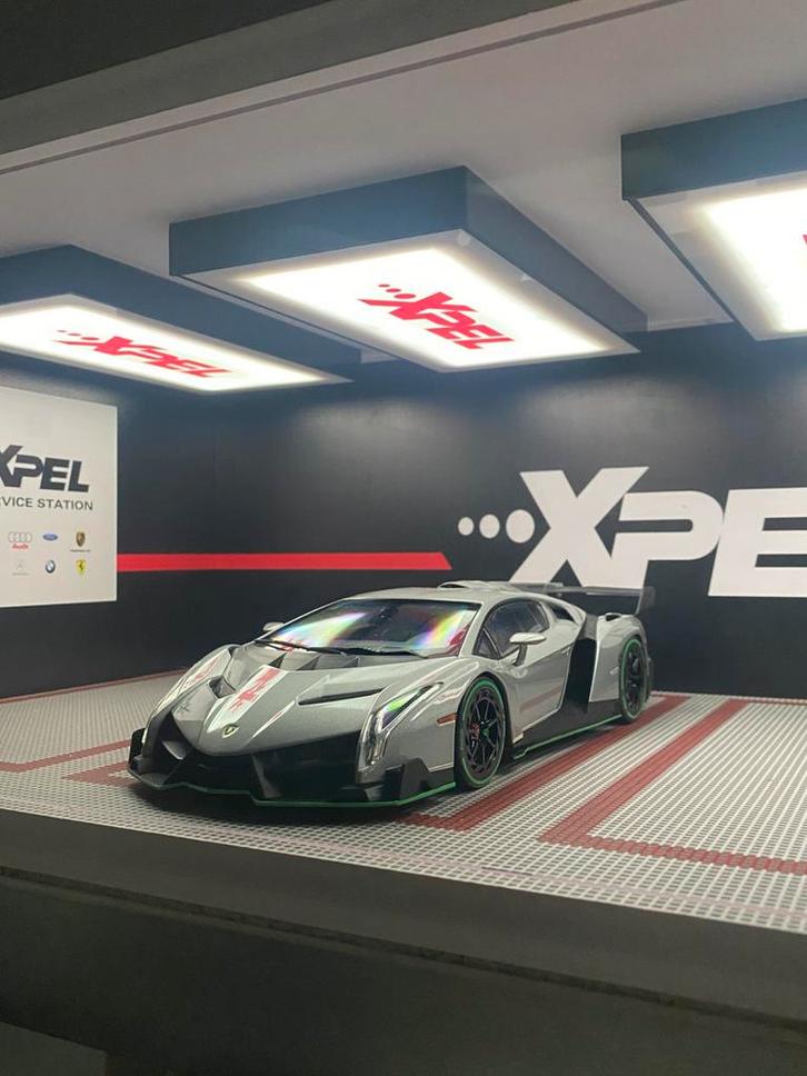 Lamborghini veneno kyosho, Hobby en Vrije tijd, Modelauto's | 1:18, Zo goed als nieuw, Kyosho, Ophalen of Verzenden