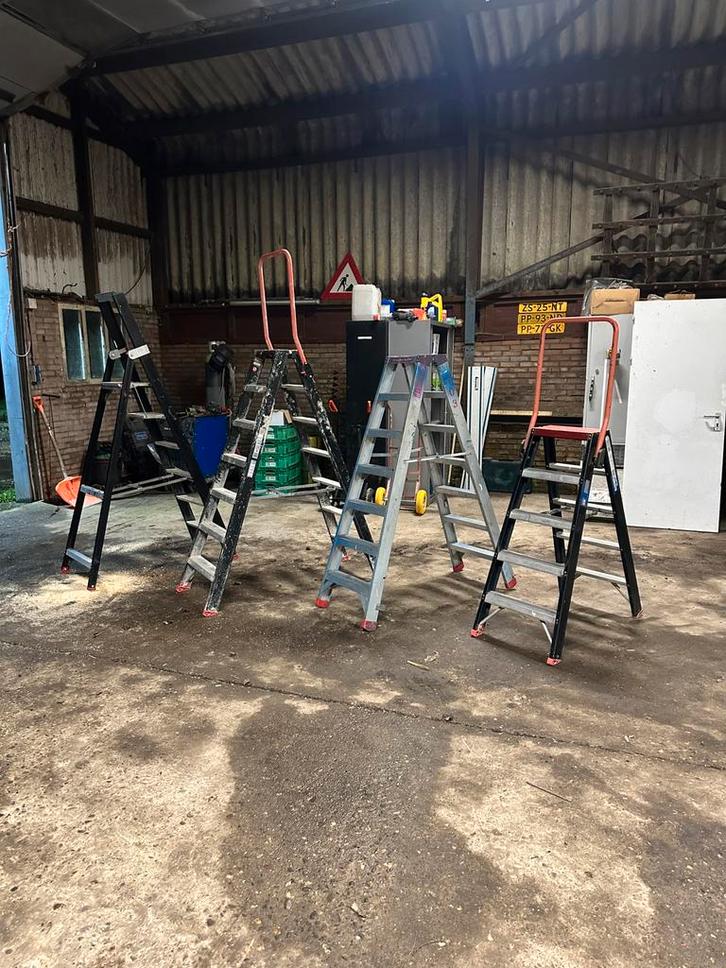 Diverse trappen aangeboden altrex alga, Doe-het-zelf en Verbouw, Ladders en Trappen, Zo goed als nieuw, Trap, Minder dan 2 meter