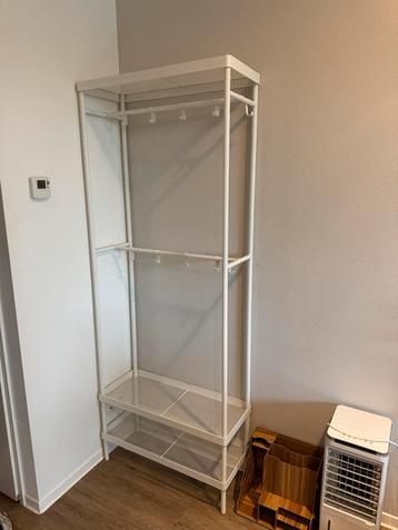 IKEA coat rack beschikbaar voor biedingen