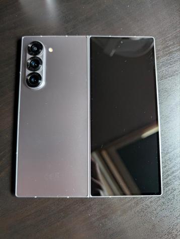 Samsung Fold 6 256GB Grijs - februari 2025 + 25w oplader beschikbaar voor biedingen